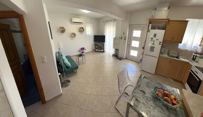 Image No.3-2 Bed House for sale