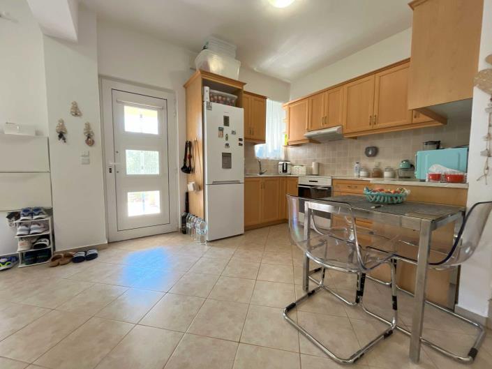 Image No.25-2 Bed House for sale