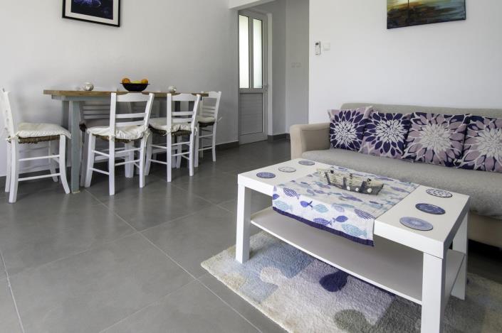 Image No.5-1 Bed House for sale