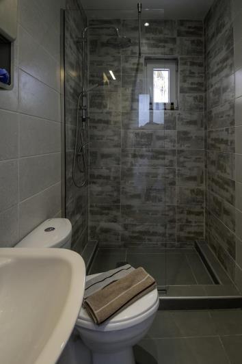 Image No.15-1 Bed House for sale