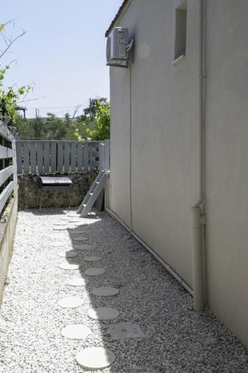 Image No.21-1 Bed House for sale