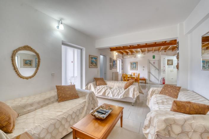 Image No.22-Villa de 5 chambres à vendre à Kalyves