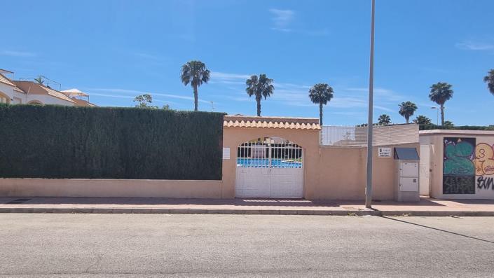 Image No.3-2 Bed Bungalow for sale