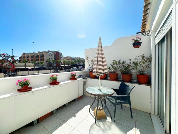 Image No.2-Bungalow de 2 chambres à vendre à Orihuela Costa