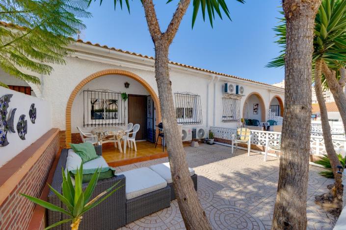 Image No.3-Bungalow de 2 chambres à vendre à Torrevieja