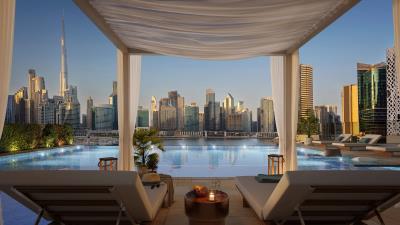 The-Quayside---pool-deck-min