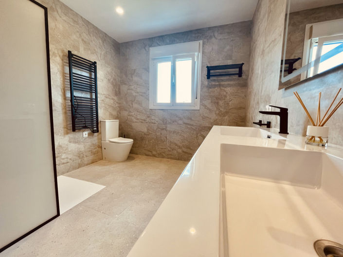 Image No.17-Villa de 4 chambres à vendre à Manilva