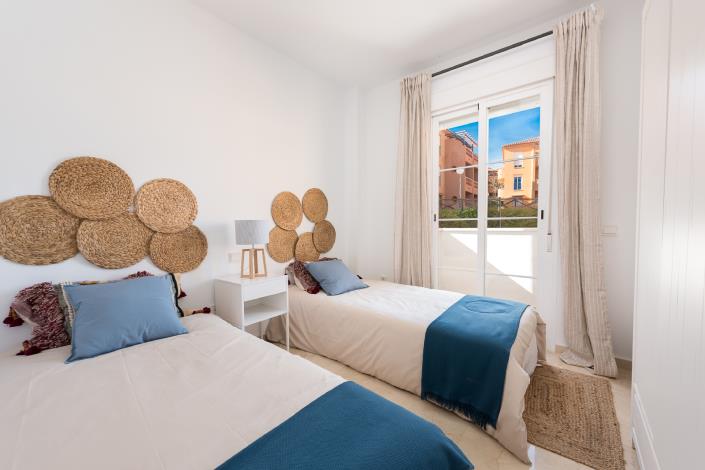 Image No.12-3 Bed Apartment for sale