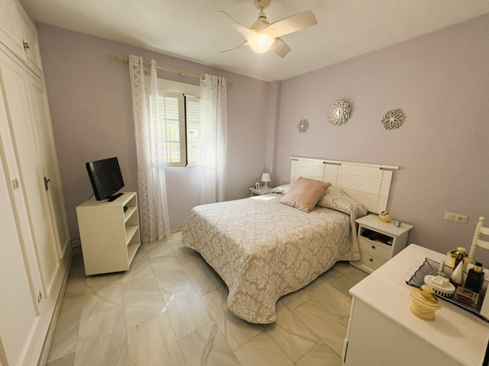 Image No.15-2 Bed Property for sale