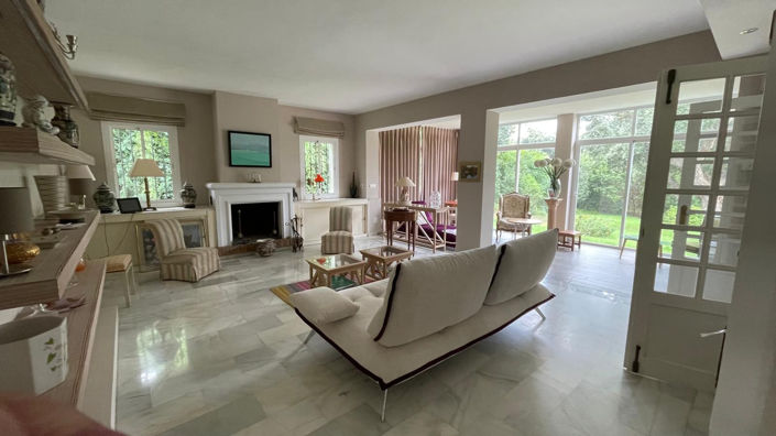 Image No.3-4 Bed Villa for sale