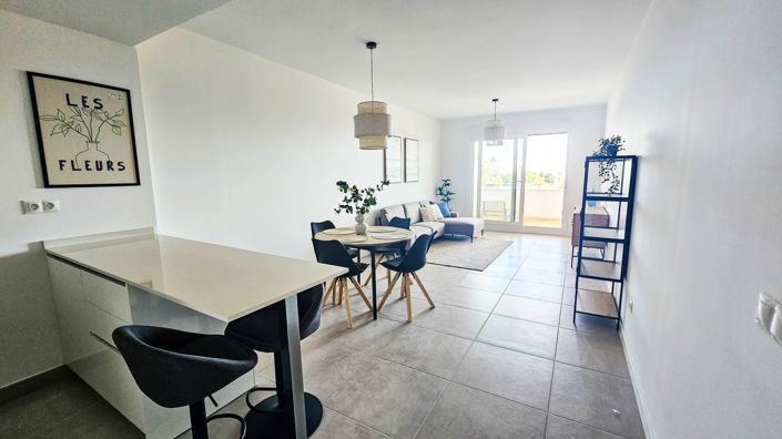 Image No.5-3 Bed Property for sale