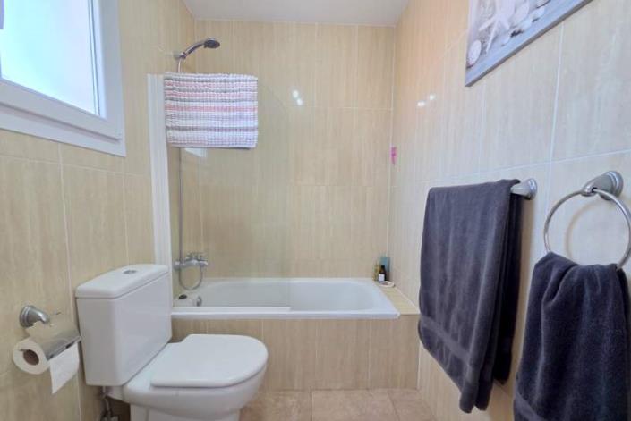 Image No.20-3 Bed Penthouse for sale