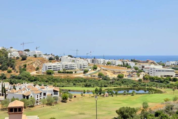 Image No.17-3 Bed Townhouse for sale