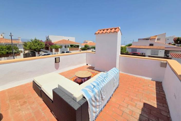 Image No.7-5 Bed Villa for sale