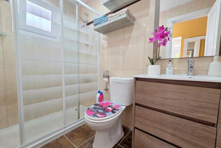 Image No.16-5 Bed Villa for sale