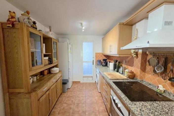 Image No.11-3 Bed Apartment for sale