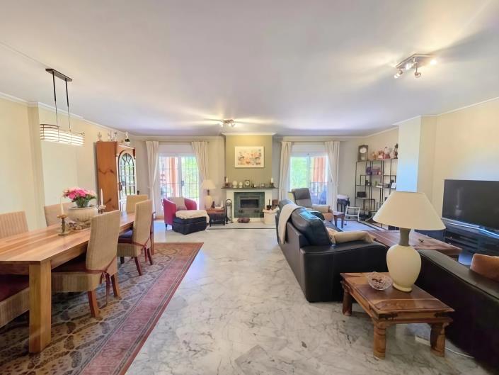 Image No.3-3 Bed Apartment for sale