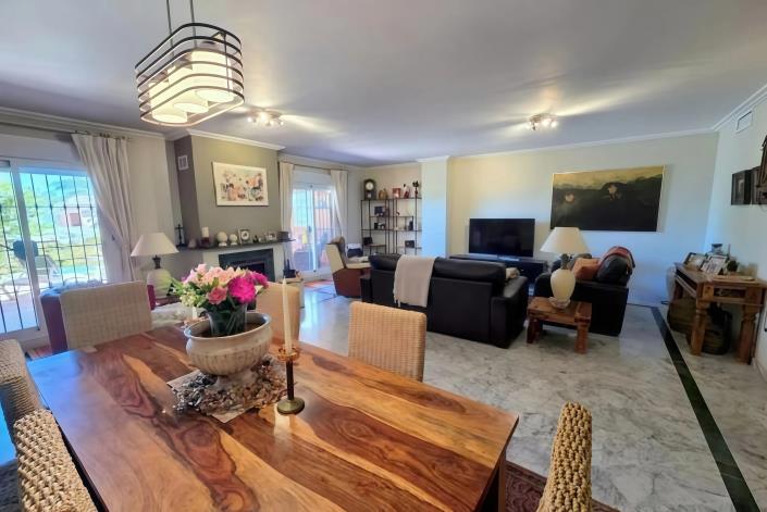 Image No.4-3 Bed Apartment for sale