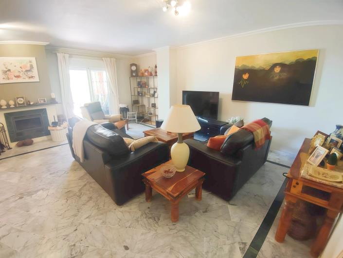 Image No.7-3 Bed Apartment for sale