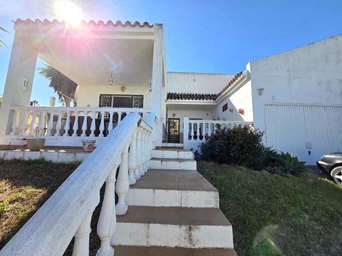 Image No.21-3 Bed Villa for sale