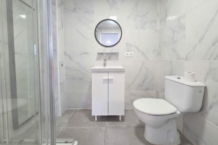 Image No.8-Studio for sale