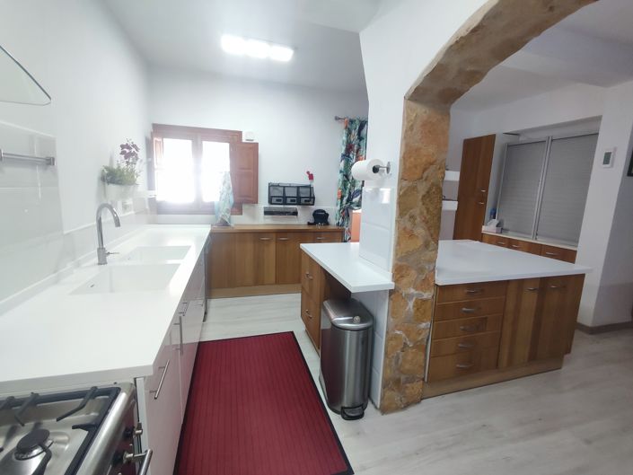 Image No.4-Villa de 6 chambres à vendre à Gea y Truyols