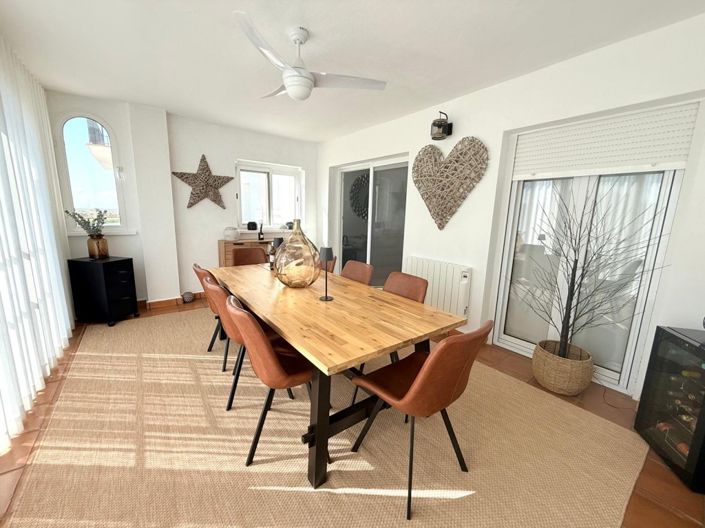 Image No.8-3 Bed Apartment for sale