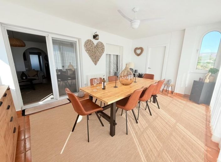 Image No.9-3 Bed Apartment for sale