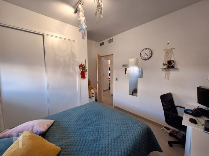 Image No.19-3 Bed Apartment for sale