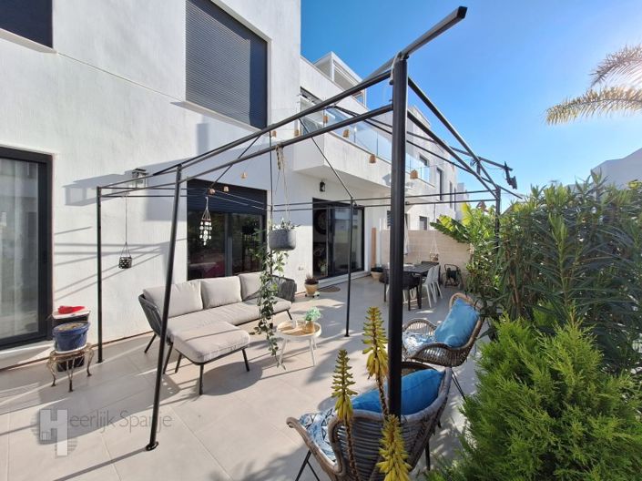 Image No.26-3 Bed Apartment for sale