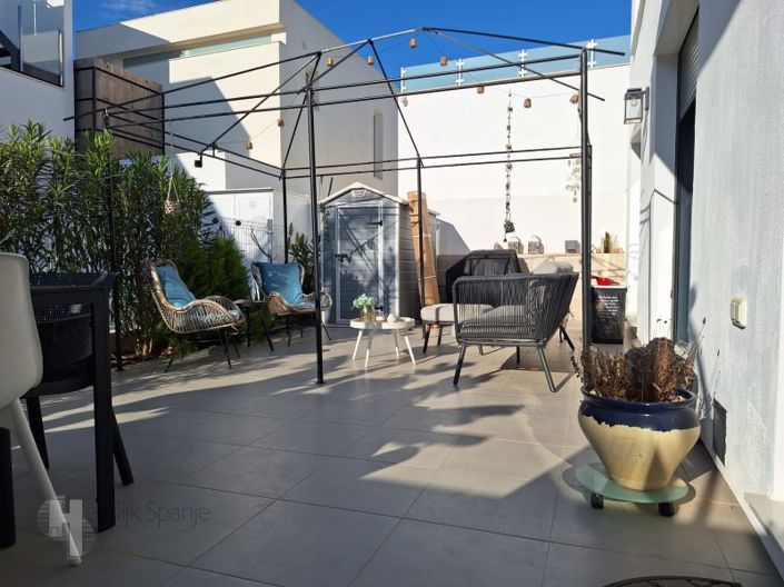 Image No.28-3 Bed Apartment for sale