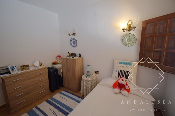 Image No.29-3 Bed Property for sale