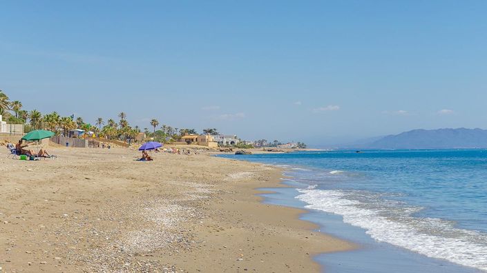 Image No.60-3 Bed Property for sale