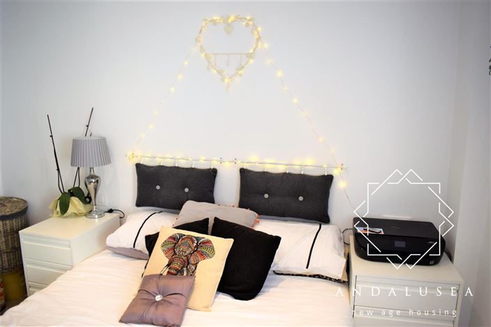 Image No.20-2 Bed Property for sale