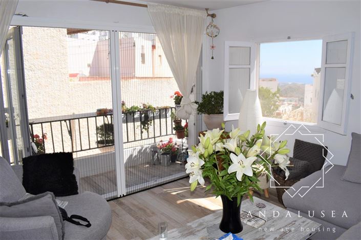 Image No.3-2 Bed Property for sale