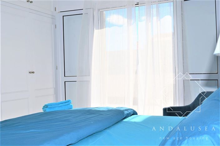 Image No.21-4 Bed Property for sale