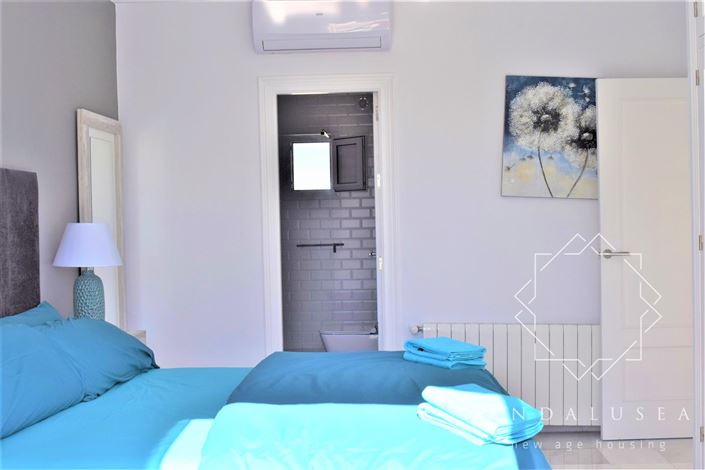 Image No.22-4 Bed Property for sale