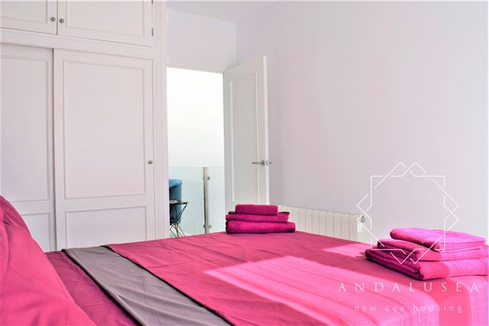 Image No.30-4 Bed Property for sale