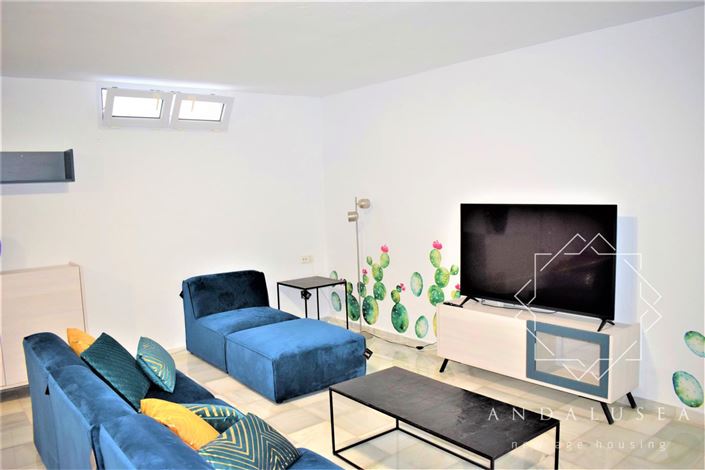 Image No.40-4 Bed Property for sale