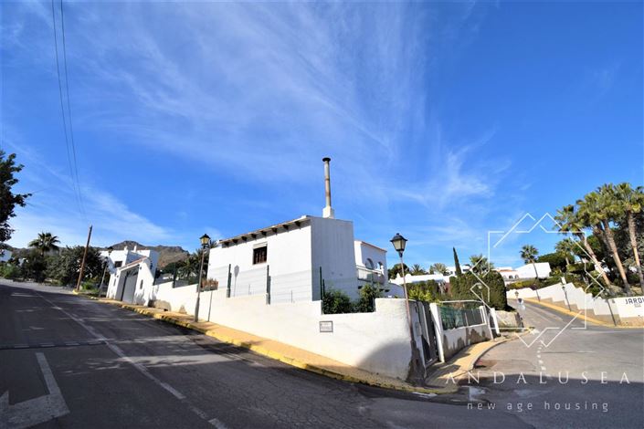 Image No.3-4 Bed Property for sale