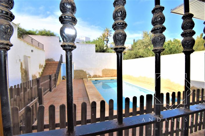 Image No.43-4 Bed Property for sale