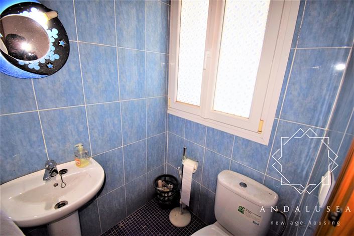 Image No.32-3 Bed Property for sale