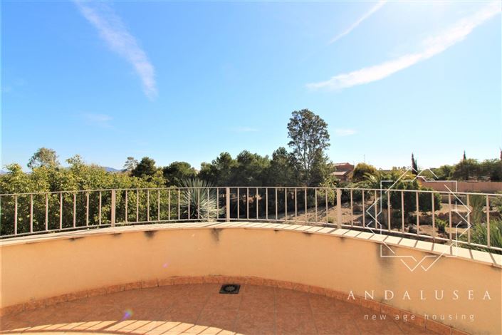 Image No.58-4 Bed Property for sale