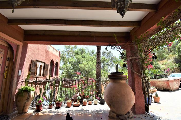 Image No.14-4 Bed Property for sale