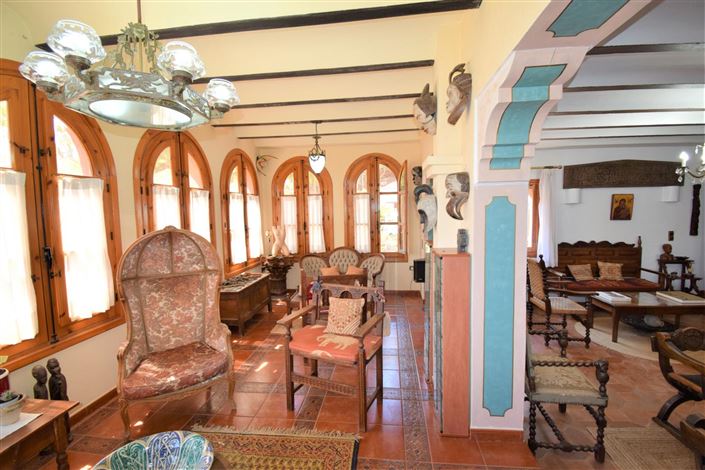 Image No.21-4 Bed Property for sale