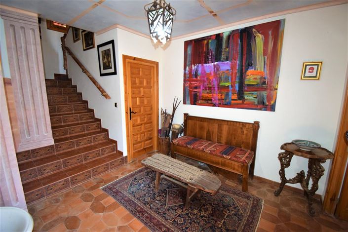 Image No.25-4 Bed Property for sale