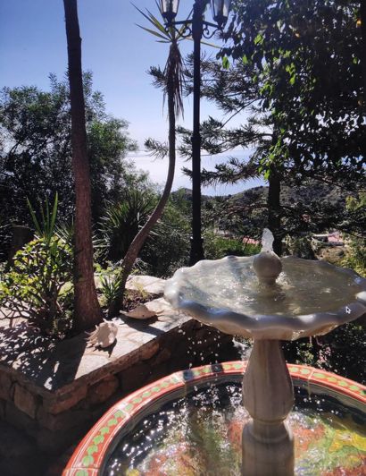 Image No.65-4 Bed Property for sale