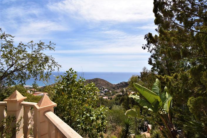 Image No.9-4 Bed Property for sale