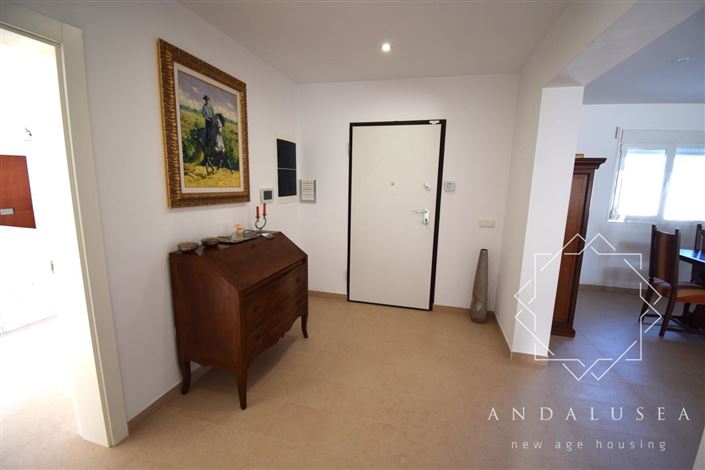 Image No.13-3 Bed Property for sale