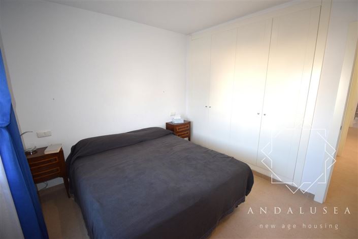 Image No.17-3 Bed Property for sale